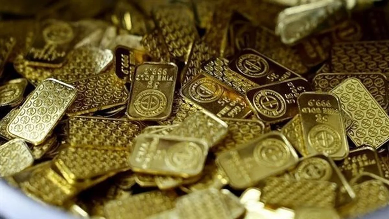 الذهب يحقق أعلى مكاسب أسبوعية منذ بداية العام